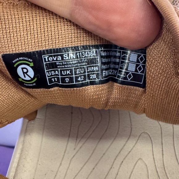 Teva Outflow CT Sandals Maple Sugar/Lion Size 11 - Picture 8 of 10